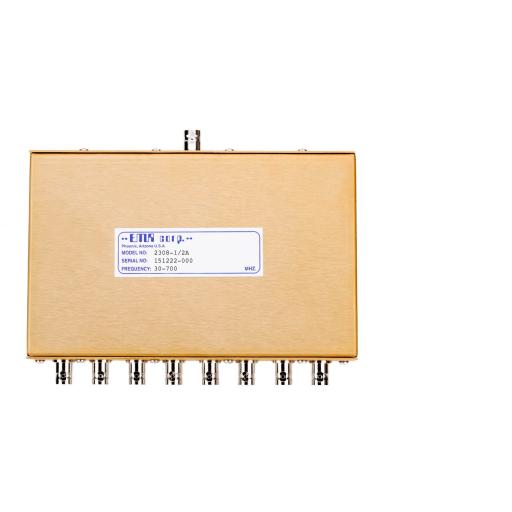 [EMRCORPORATION_2308-1/2A] EMR Corporation Divisor de Potencia EMR de 8 Vías, 30-700 MHz, 0.5 Watt, Conectores BNC Hembra.
