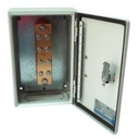 Total Ground Barra de Unión Principal (TMGB) con Aisladores. Medida: 500 x 101.6 x 6.35 mm (19-11/16" x 4" x 1/4"), incluye tornillería en acero Inox.