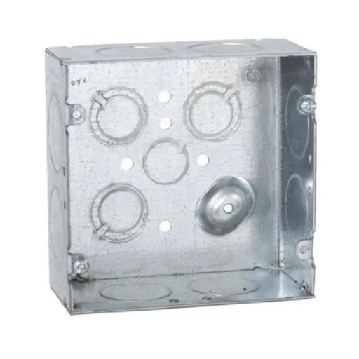 Raco Caja Cuadrada 4 11/16 x 4 11/16"/ Profundidad 2- 1/8"/ Cuenta con 1 Entrada de 1/2", 8 de 1" y  3 TKO  (1/2"-3/4").