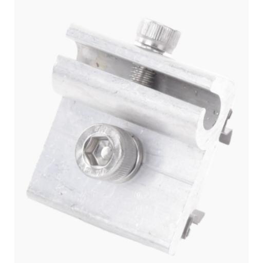 Epcom Conector para Conexión a Tierra Física de Montajes de Paneles Solares con Riel 5 y 8